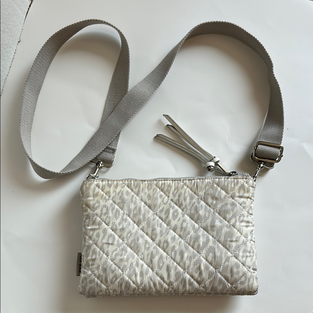 Rae Dunn crossbody, quilted white/gray leopard print